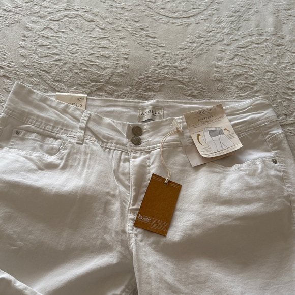 BNWT White Everflex Curvy Skinny Capri by ANGELS - Picture 3 of 10